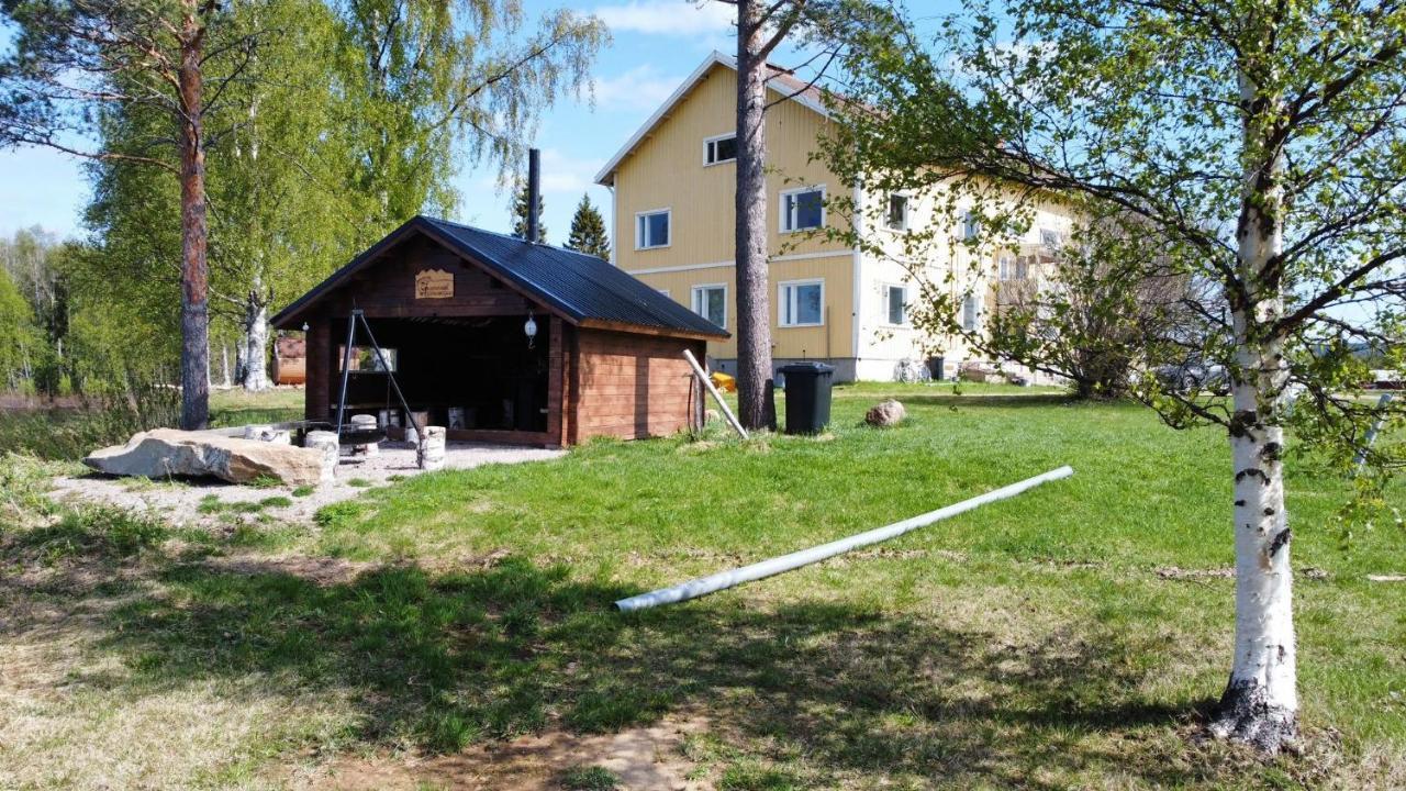 Apartmán Napapiirin Eraekartano Pello Exteriér fotografie
